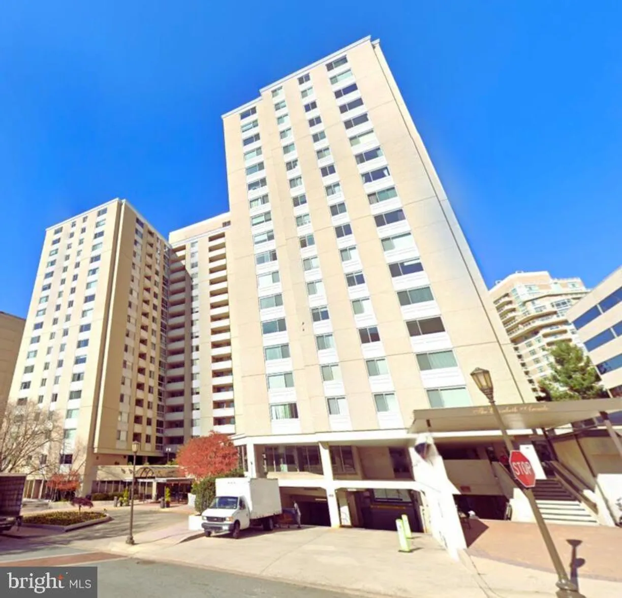 Washington Metro Area Real Estate | View 4601 N Park Ave, 1715q | 1 Bed, 1 Bath