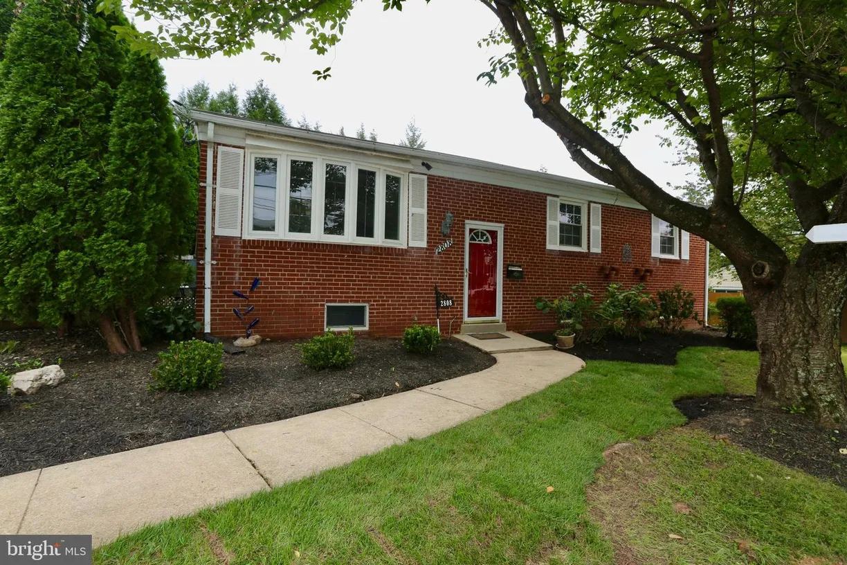 Washington Metro Area Real Estate | View 2808 Terrace Dr | 5 Beds