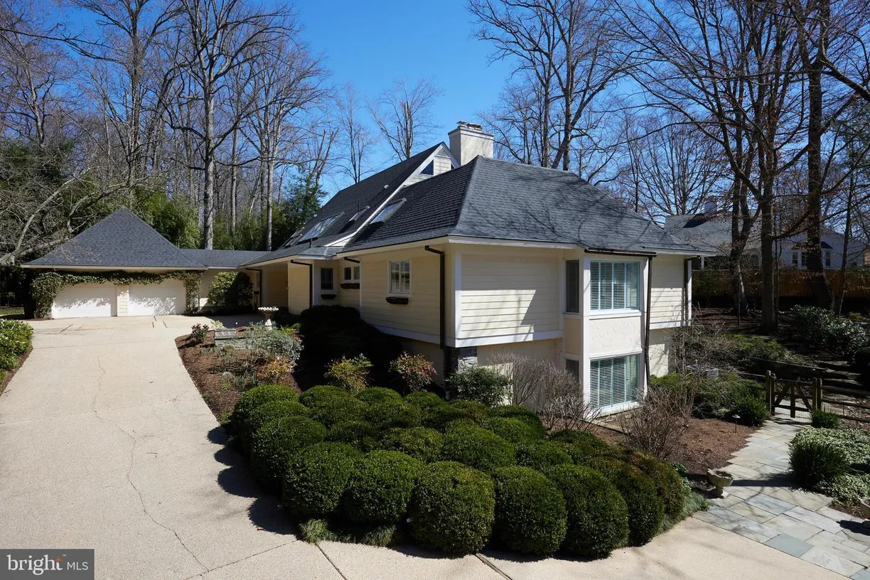Washington Metro Area Real Estate | View 8609 Darby Pl | Listing