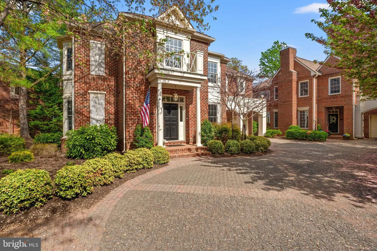 Washington Metro Area Real Estate | View 9200 Town Gate Ln | Listing