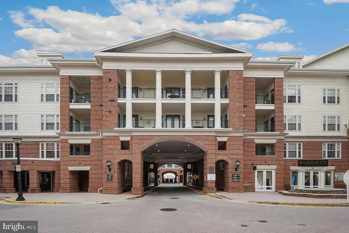 Washington Metro Area Real Estate | View 27 Booth St, 147 | 1 Bed