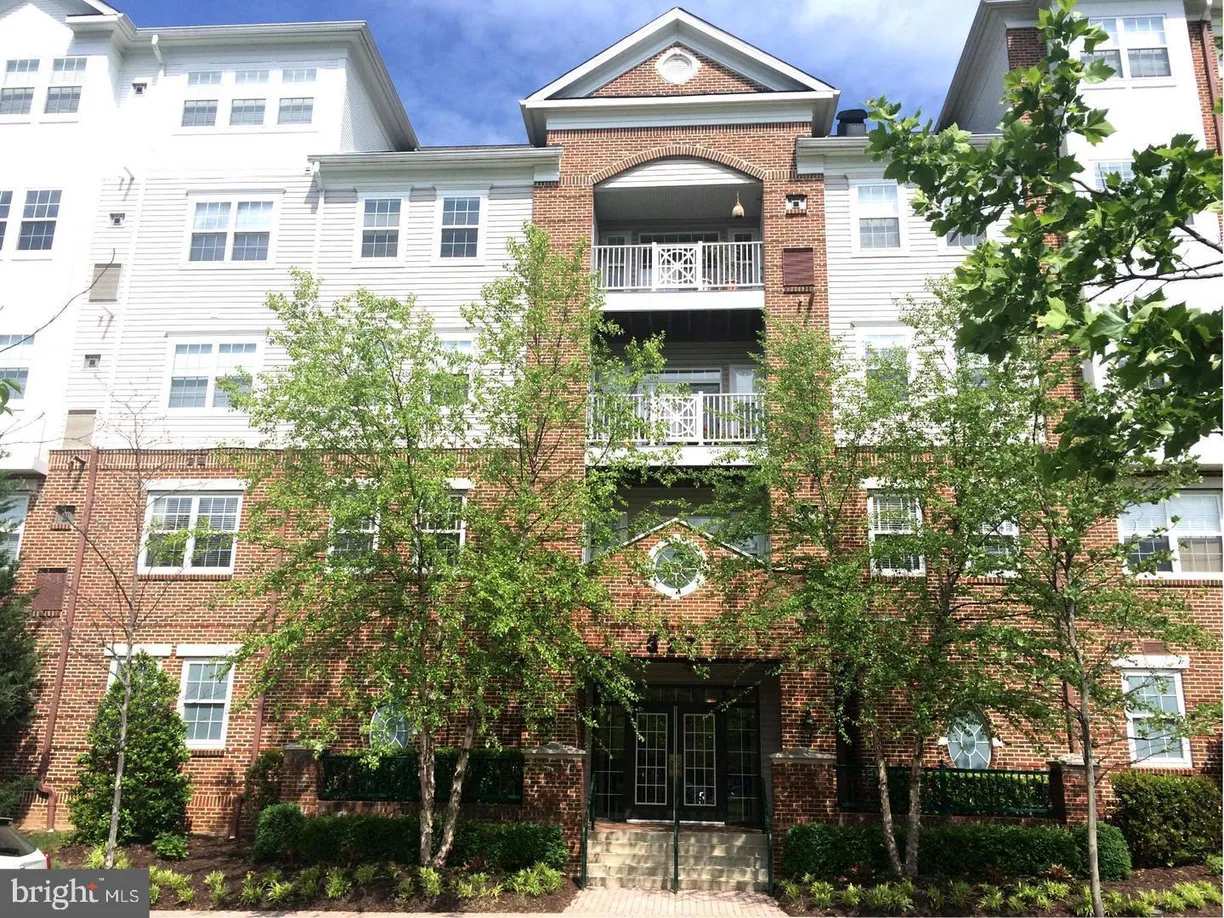 Washington Metro Area Real Estate | View 327 King Farm Blvd, 401 | 2 Beds