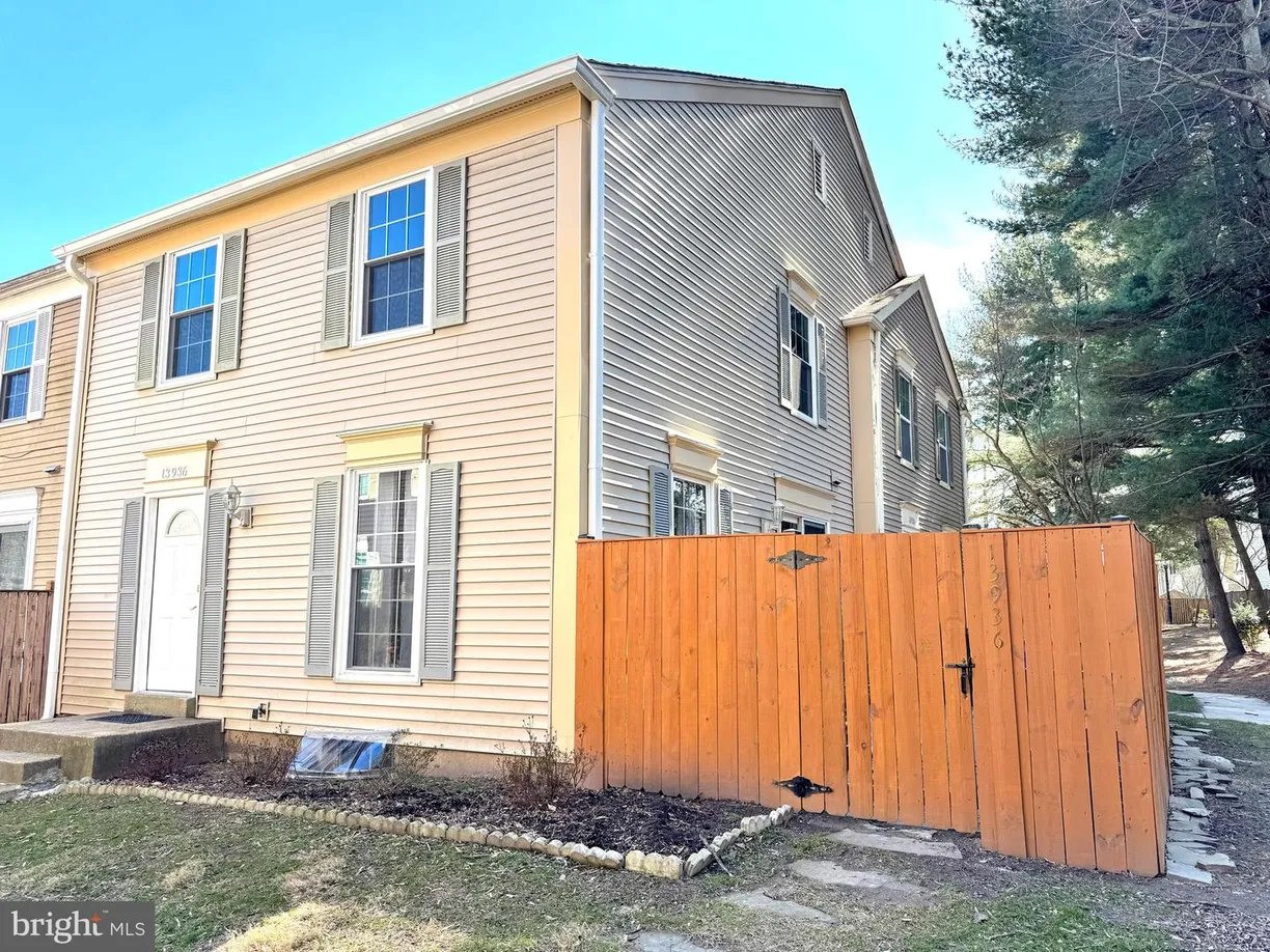 Washington Metro Area Real Estate | View 13936 Valleyfield Dr | 3 Beds, 2 Baths