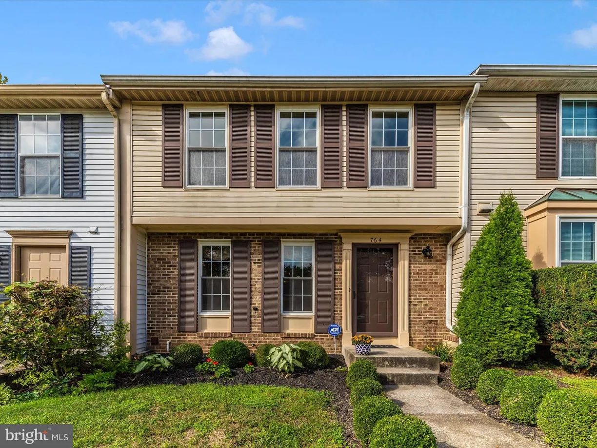Washington Metro Area Real Estate | View 764 Clifftop Dr | 3 Beds, 2 Baths
