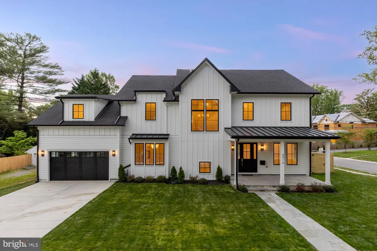 Washington Metro Area Real Estate | View 8916 Oneida Ln | 6 Beds, 5 Baths