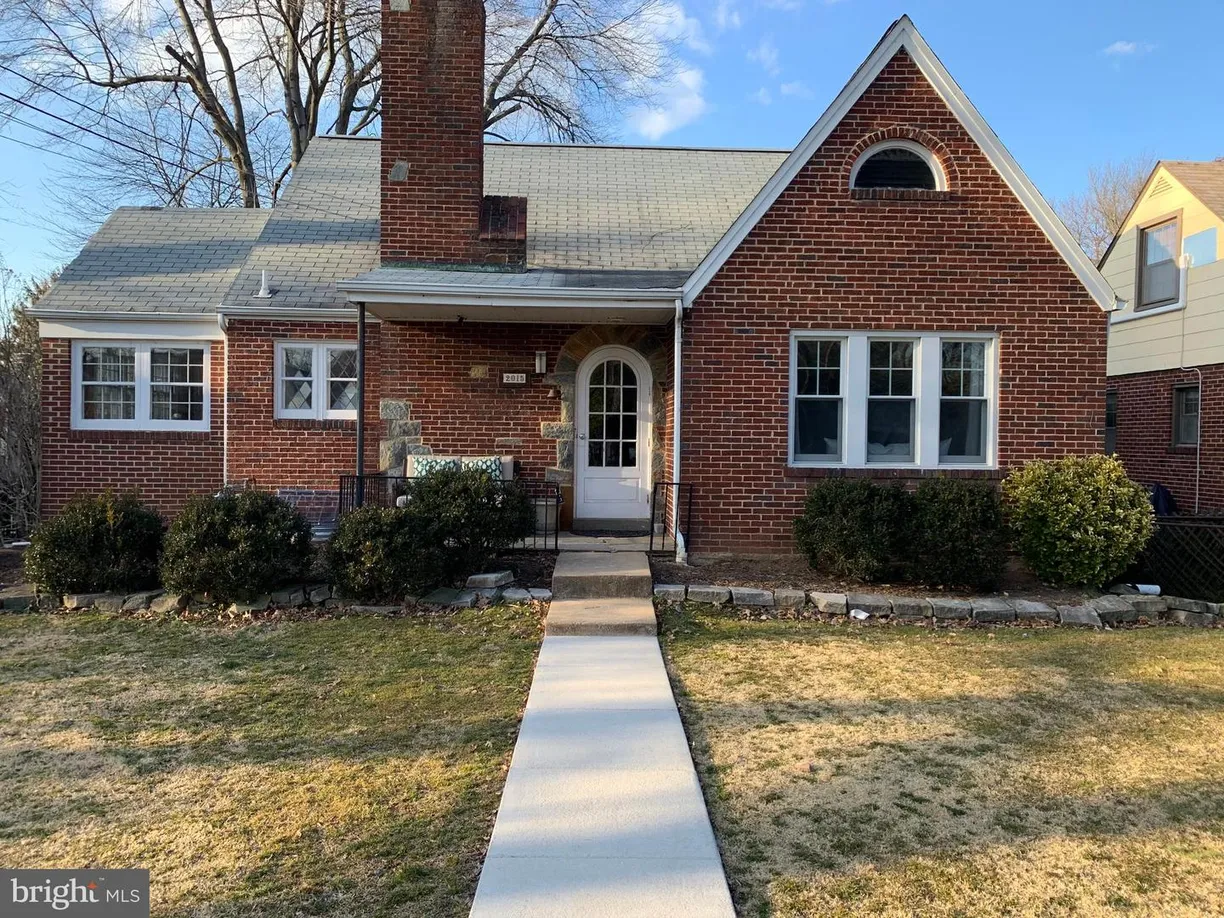 Washington Metro Area Real Estate | View 2015 Osborn Dr | 4 Beds