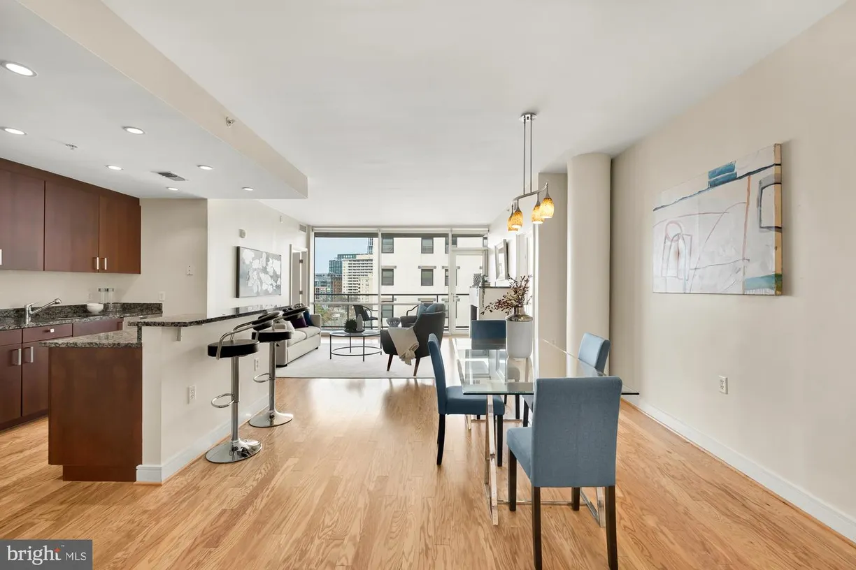Washington Metro Area Real Estate | View 6820 Wisconsin Ave, 6009 | 2 Beds, 2 Baths