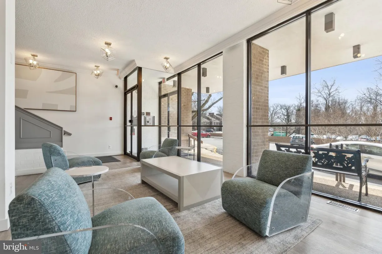 Washington Metro Area Real Estate | View 118 Monroe St, 118-702 | Listing