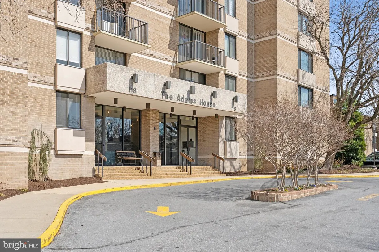Washington Metro Area Real Estate | View 118 Monroe St, 118-702 | Listing