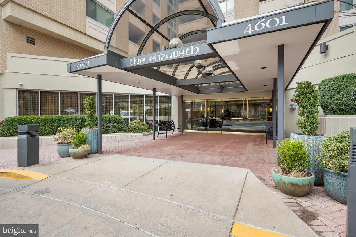 Washington Metro Area Real Estate | View 4601 N Park Ave, 912-m | 1 Bed, 1 Bath