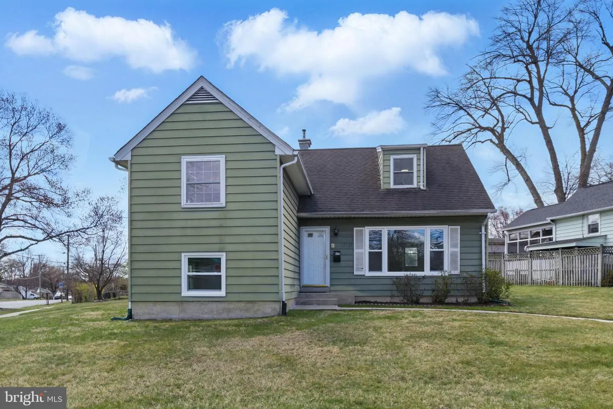 Washington Metro Area Real Estate | View 13533 Grenoble Dr | 4 Beds, 2 Baths