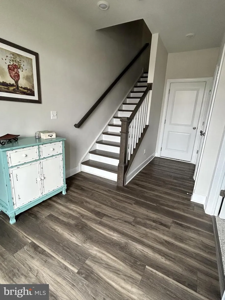 Washington Metro Area Real Estate | View 8151 Greenpoint | Listing