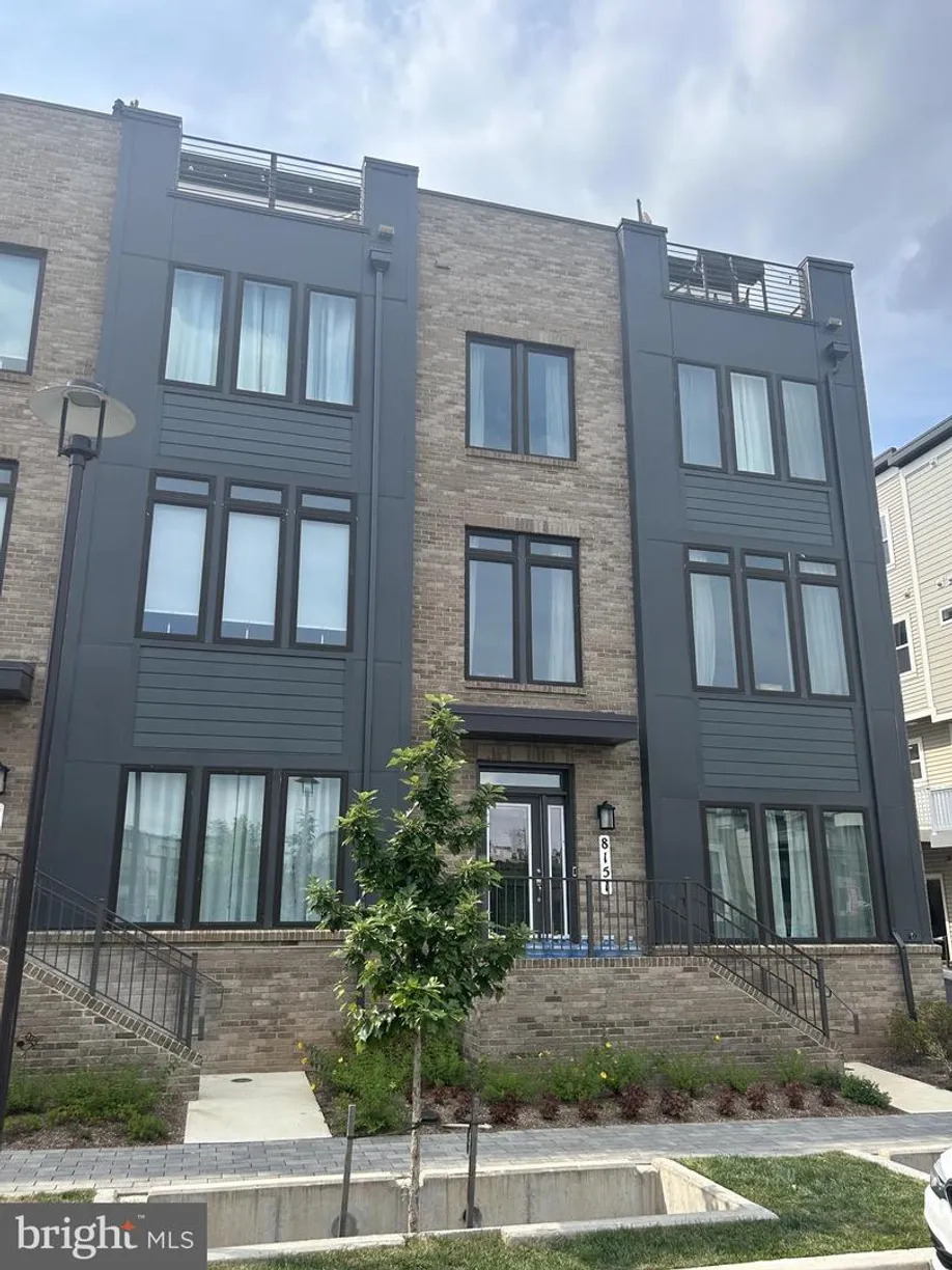 Washington Metro Area Real Estate | View 8151 Greenpoint | Listing