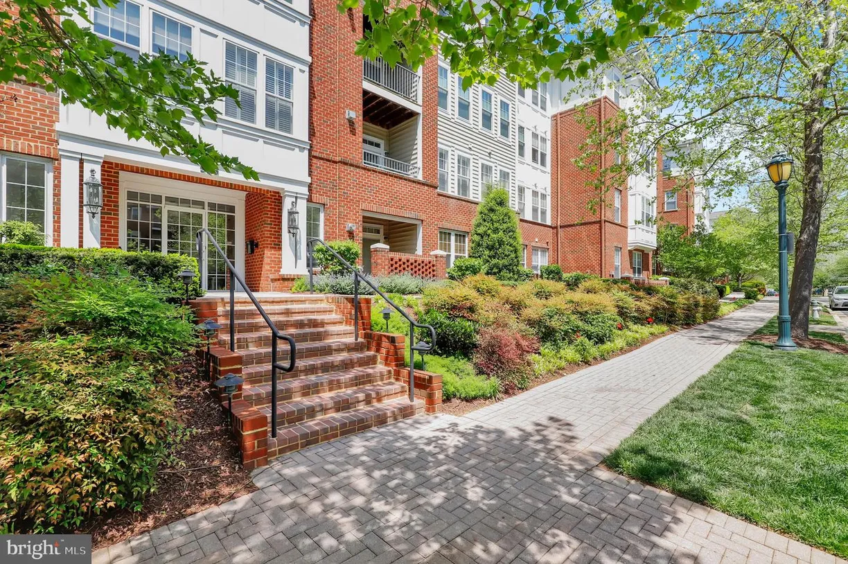 Washington Metro Area Real Estate | View 503 King Farm Blvd, 306 | 2 Beds, 2 Baths