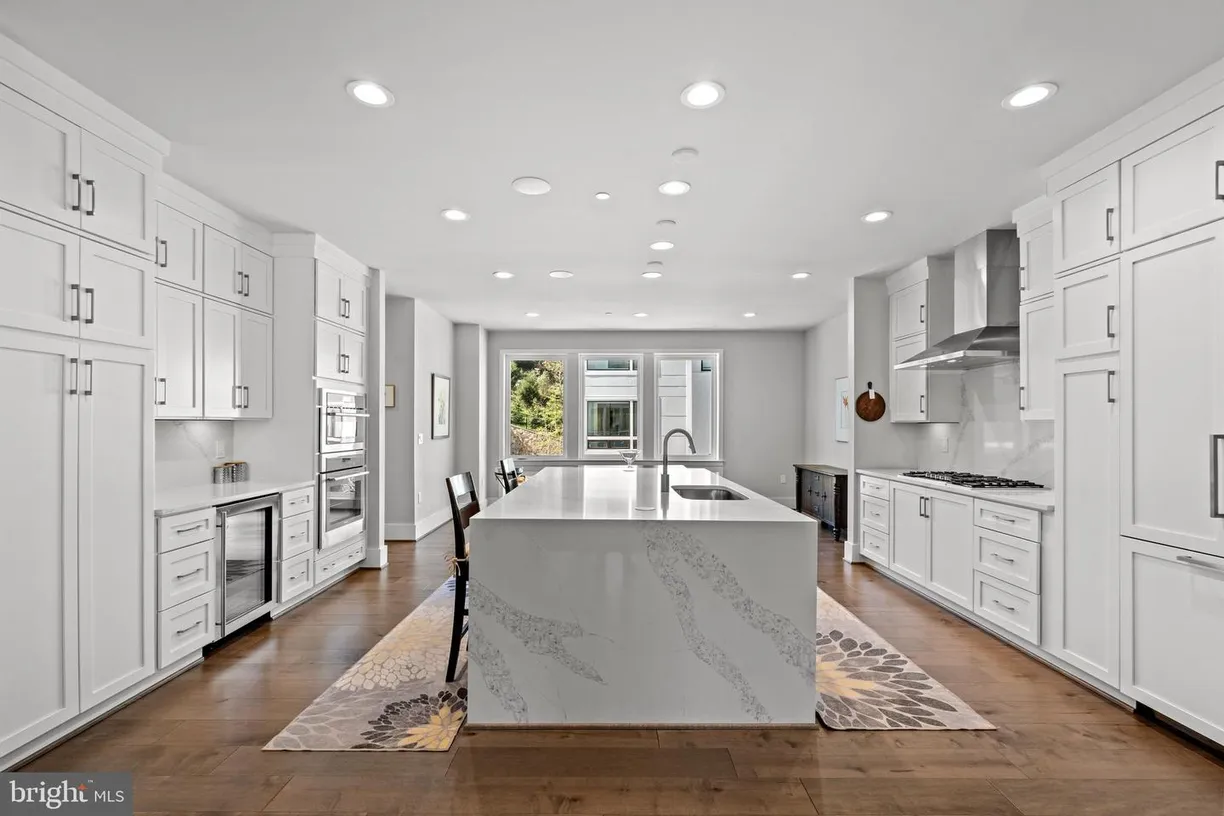 Washington Metro Area Real Estate | View 3717 Glenmoor Reserve Ln | Listing