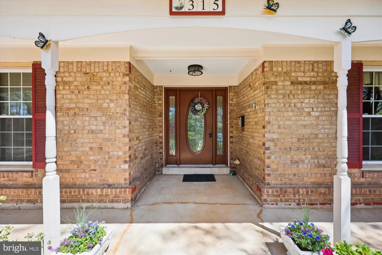 Washington Metro Area Real Estate | View 315 Summit Hall Rd | Listing
