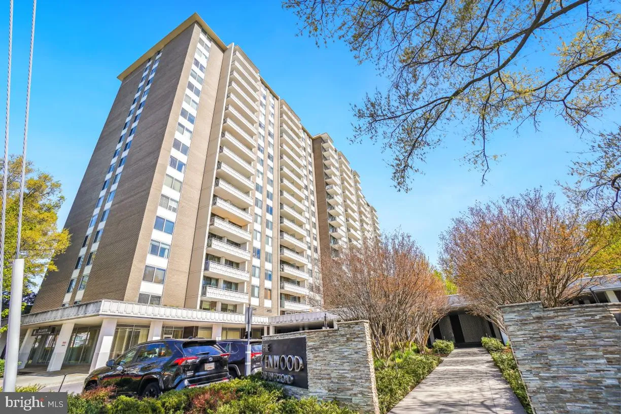 Washington Metro Area Real Estate | View 5101 River Rd, 715 | 2 Beds, 2 Baths