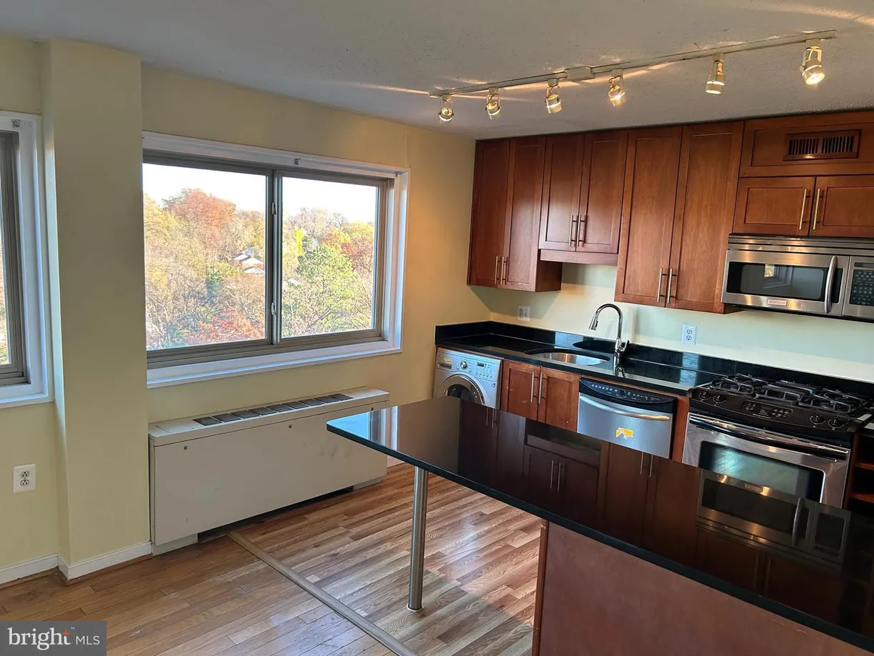 Washington Metro Area Real Estate | View 7333 New Hampshire Ave, 1107