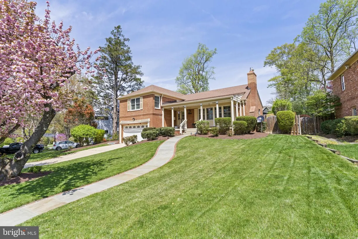 Washington Metro Area Real Estate | View 7211 Radnor Rd | 4 Beds, 3 Baths