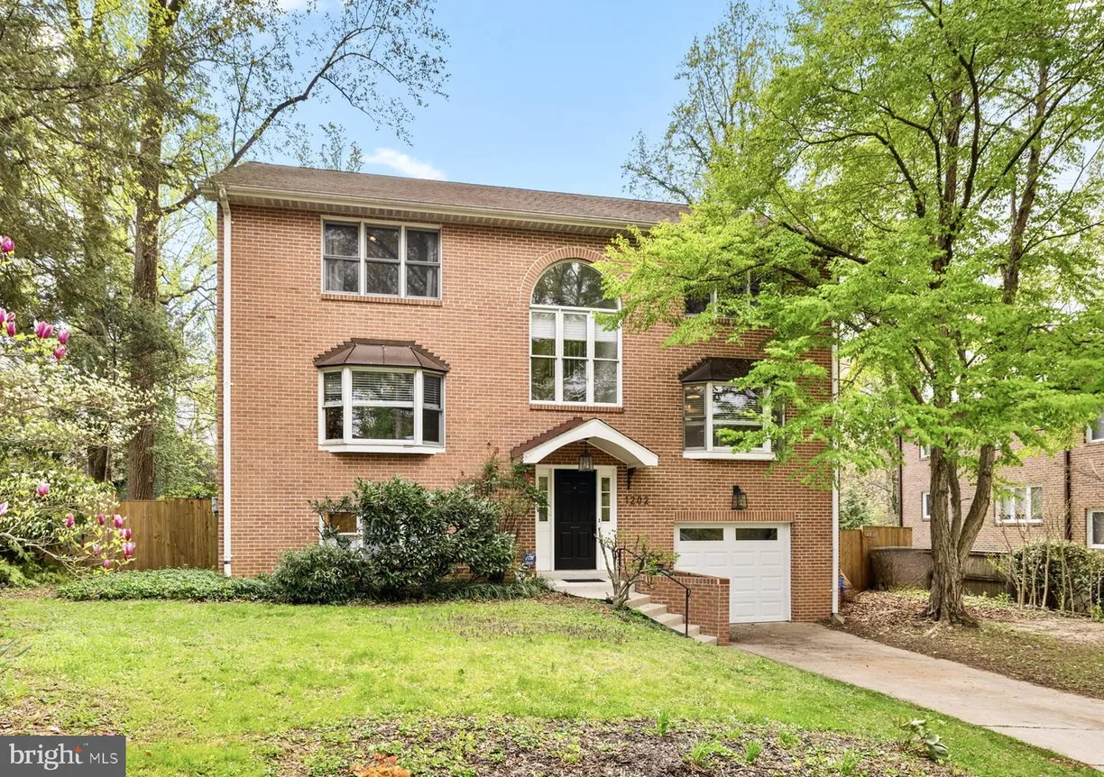 Washington Metro Area Real Estate | View 1202 Edgevale Rd | 5 Beds, 3 Baths