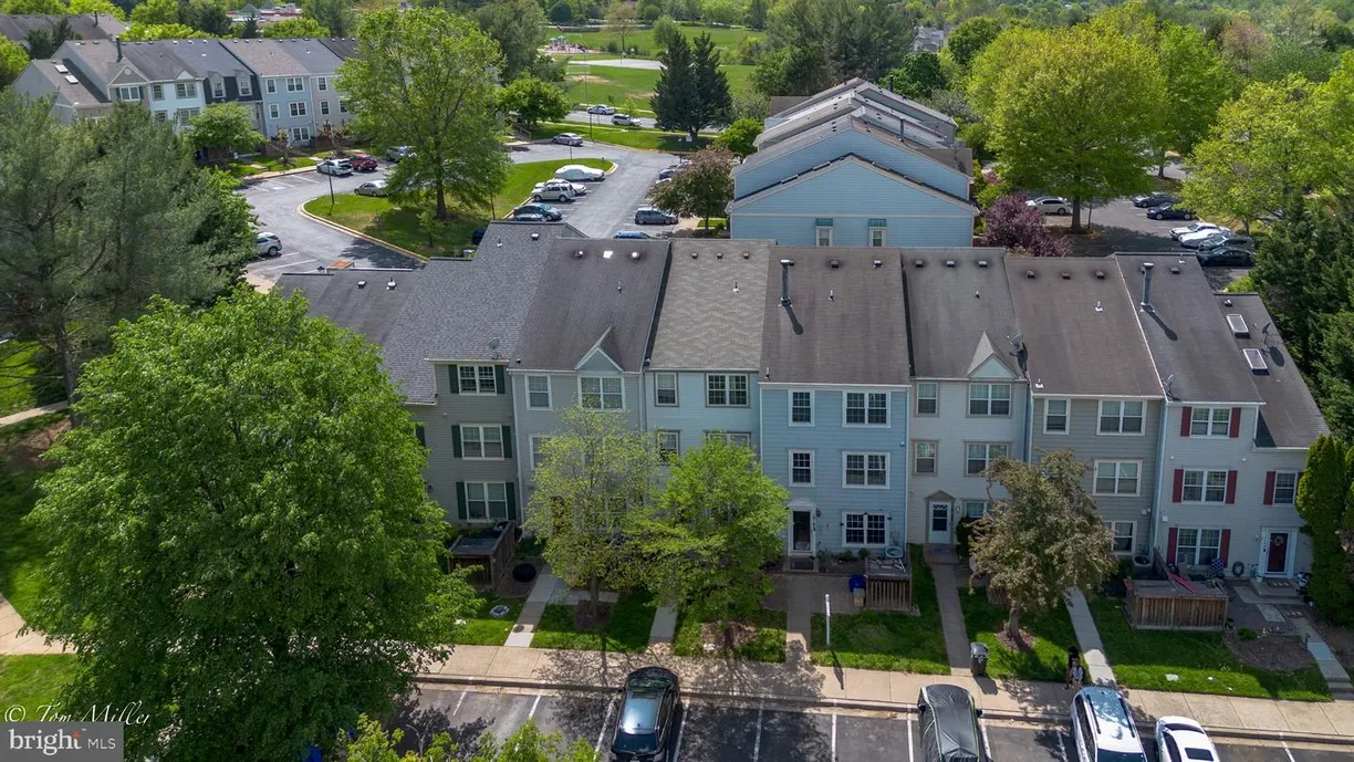 Washington Metro Area Real Estate | View 19142 Highstream Dr, 679 | Listing