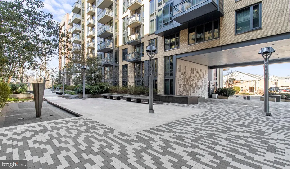Washington Metro Area Real Estate | View 8300 Wisconsin Ave, 1b-411 | 1 Bed
