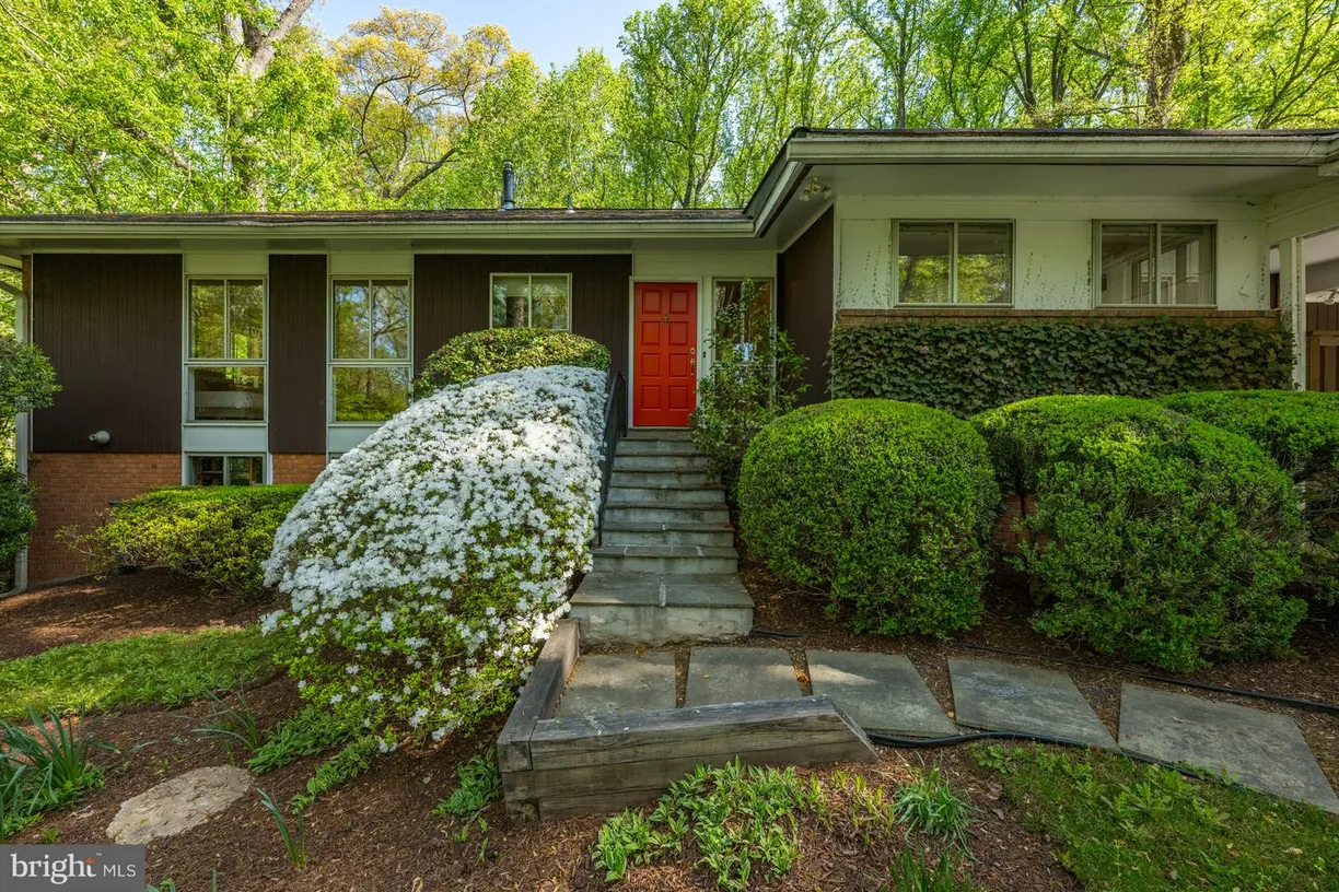 Washington Metro Area Real Estate | View 7813 Green Twig Rd | Listing
