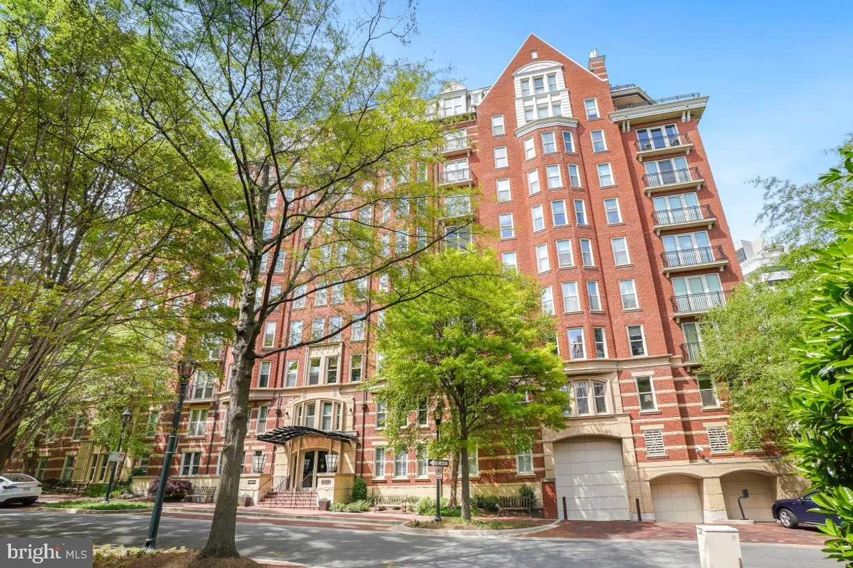 Washington Metro Area Real Estate | View 4821 Montgomery Ln, 805 | 2 Beds, 2 Baths