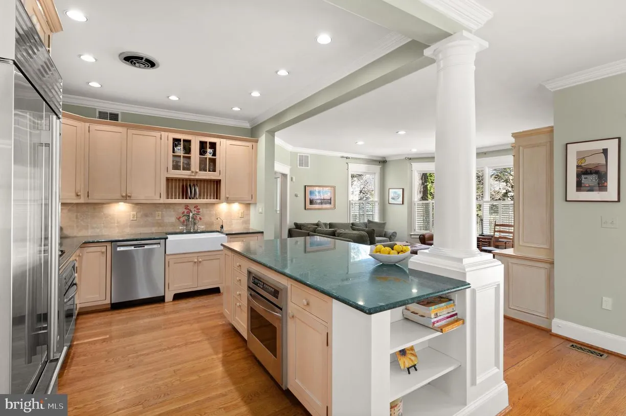 Washington Metro Area Real Estate | View 3915 Aspen St | Listing