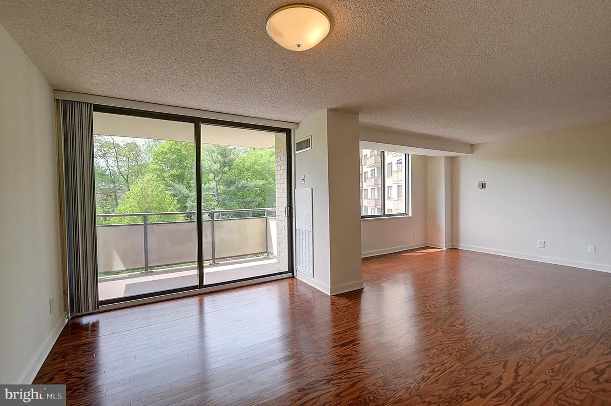 Washington Metro Area Real Estate | View 5225 Pooks Hill Rd, 416s | Listing