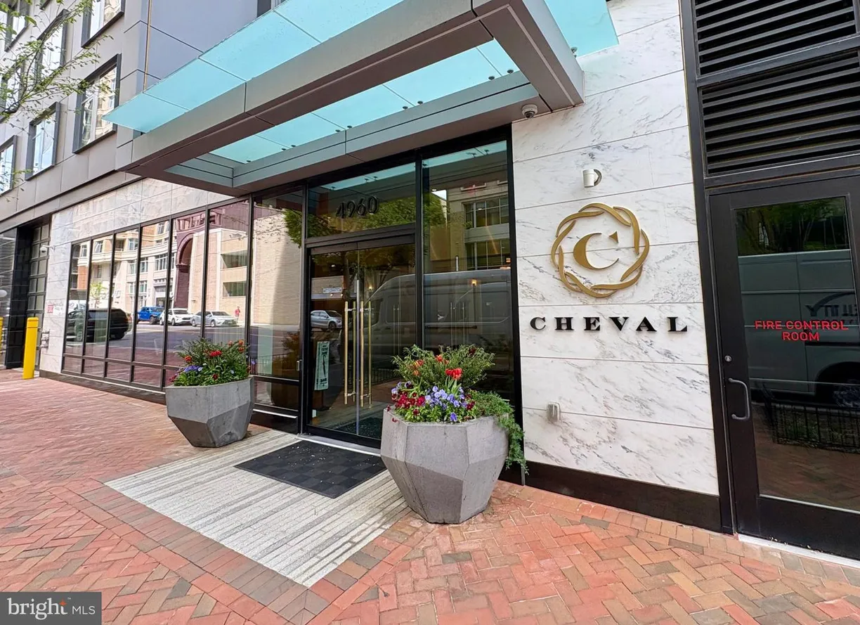 Washington Metro Area Real Estate | View 4960 Fairmont Ave, 706 | 2 Beds, 2 Baths