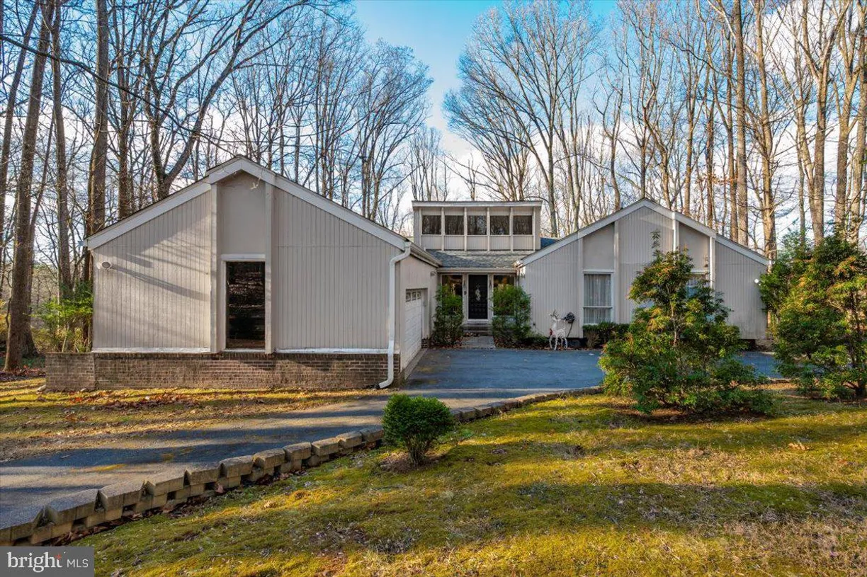 10101 Lloyd Rd, POTOMAC, MD 20854 Property for sale
