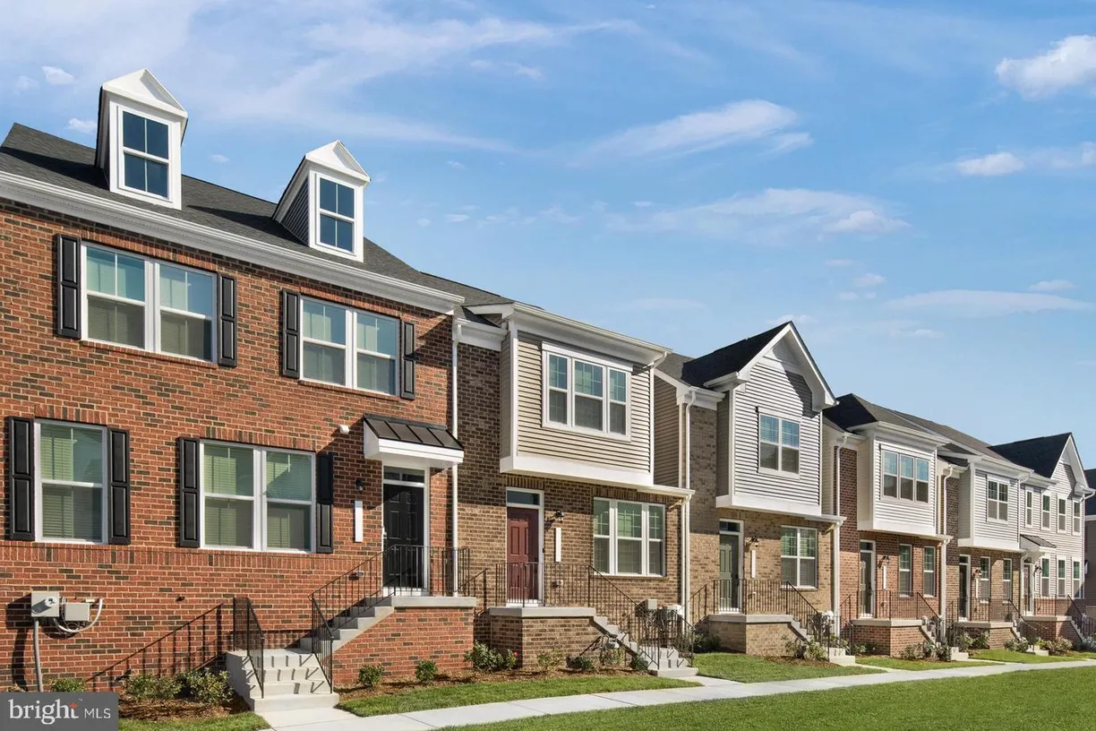 Washington Metro Area Real Estate | View  | 3 Beds, 2 Baths