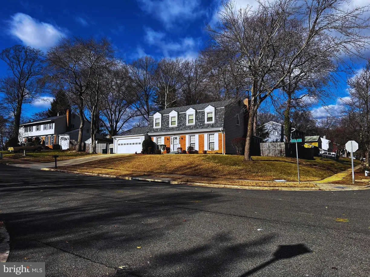 Washington Metro Area Real Estate | View 1101 Archery Dr | 4 Beds, 2 Baths