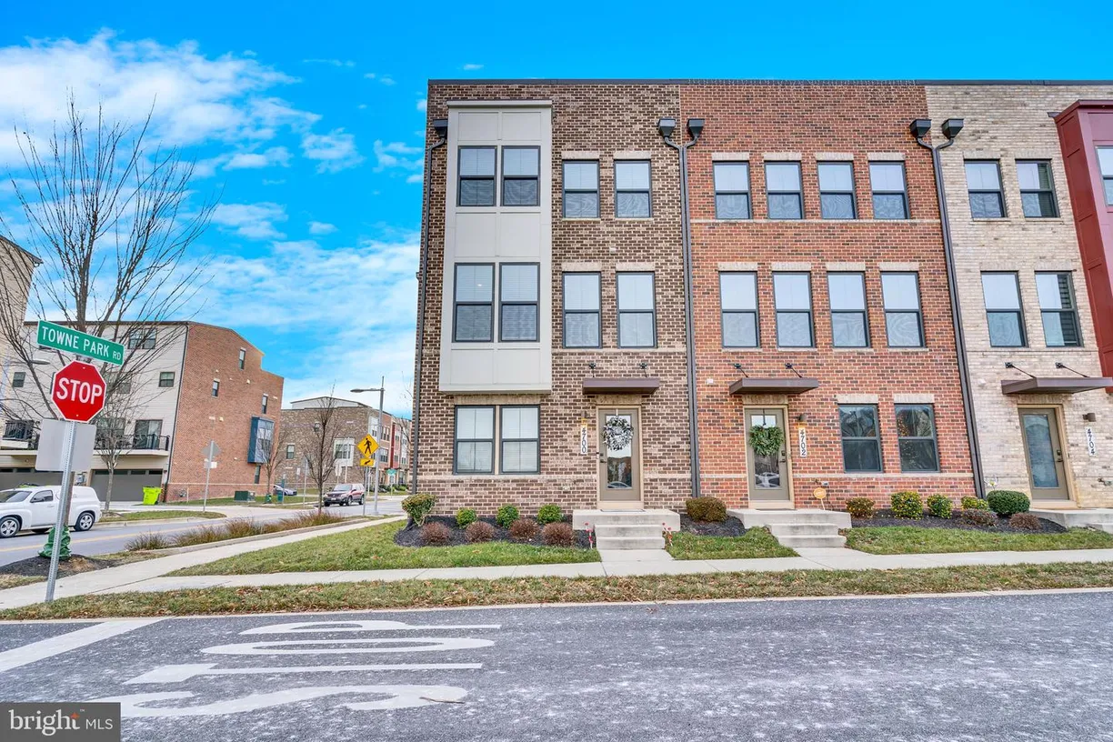 Washington Metro Area Real Estate | View 4700 Towne Park Rd | 4 Beds
