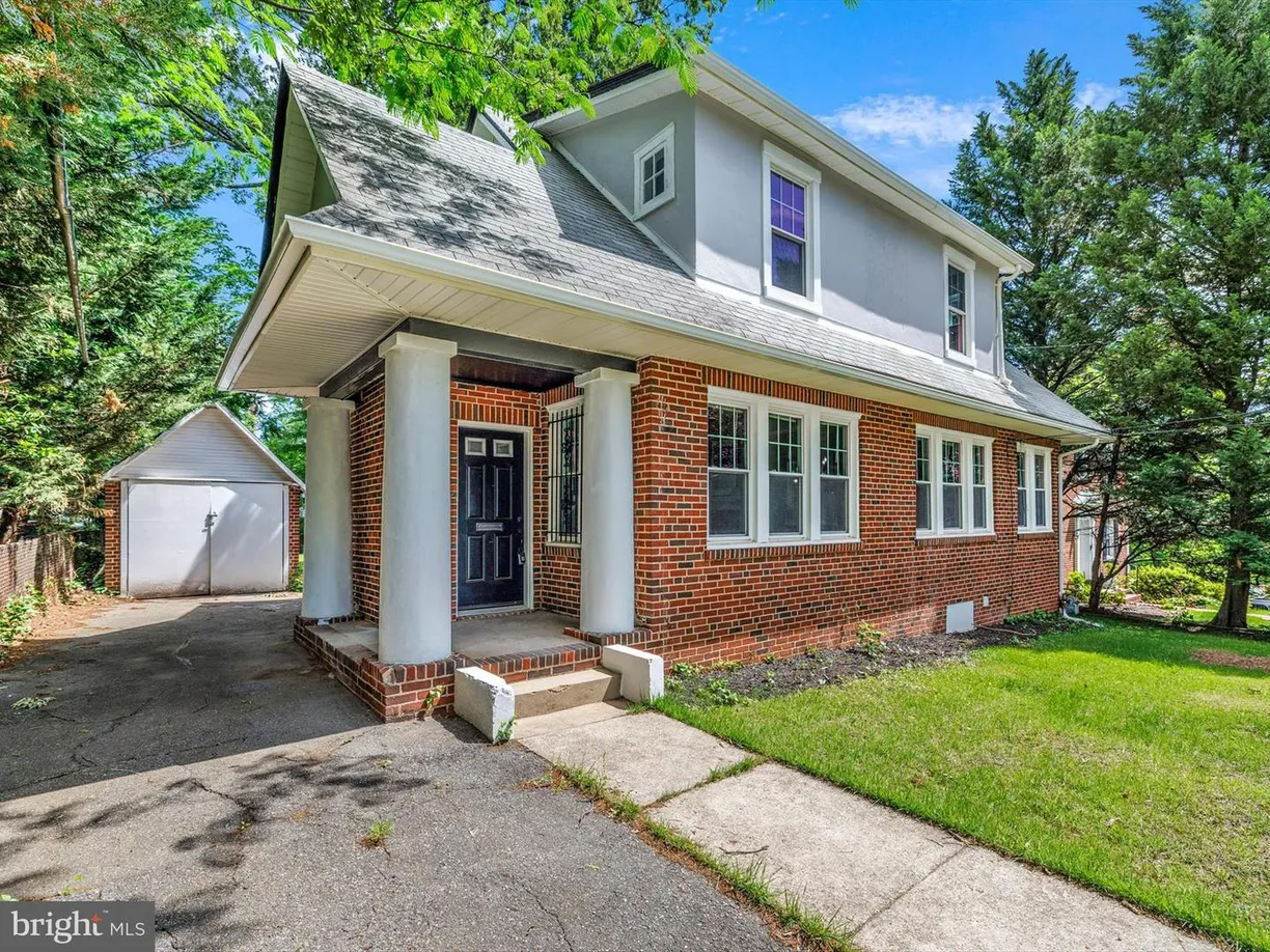 Washington Metro Area Real Estate | View 4502 Amherst Rd | 4 Beds, 2 Baths