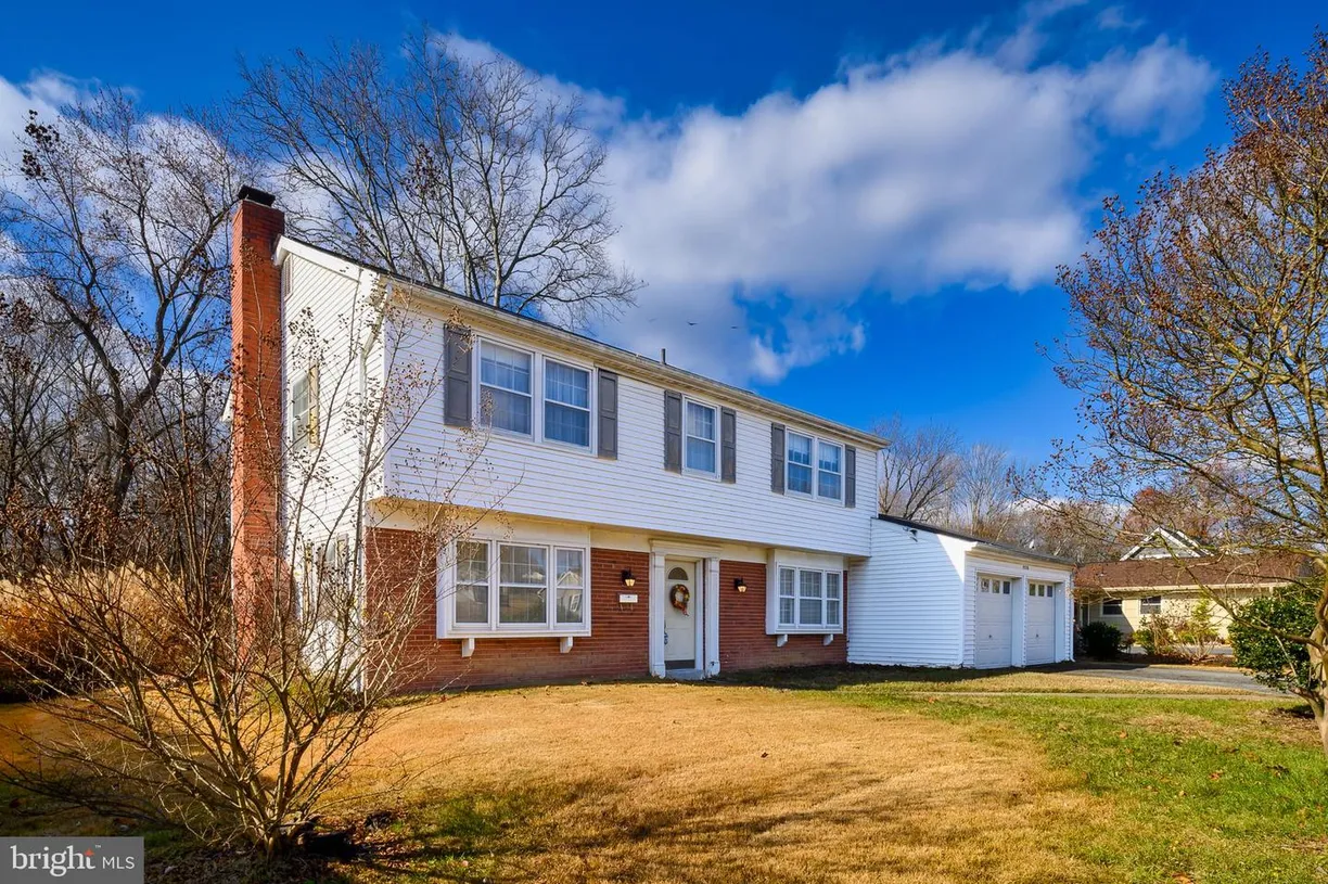Washington Metro Area Real Estate | View 15718 Pointer Ridge Dr | Listing