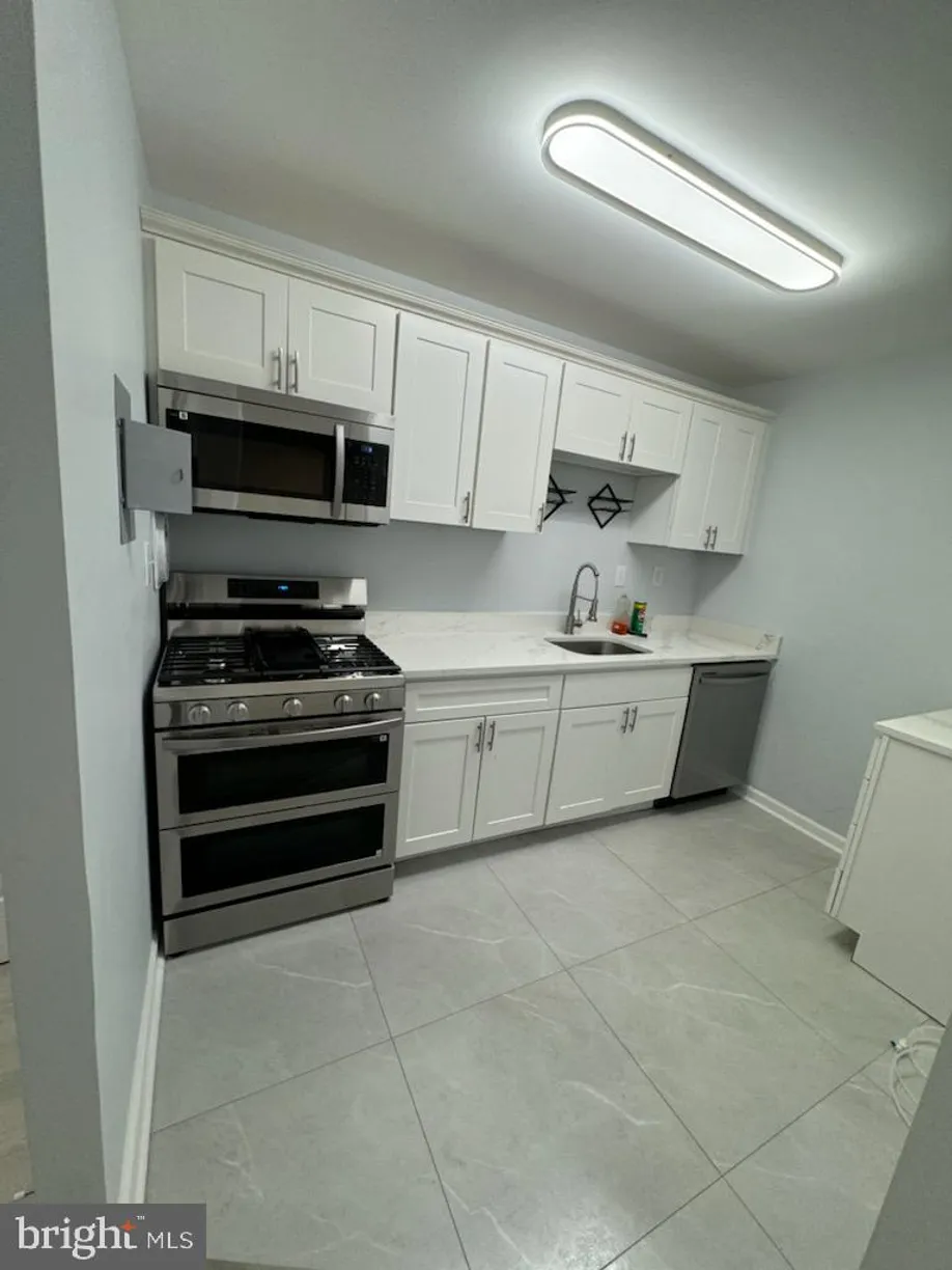 Washington Metro Area Real Estate | View 5542 Karen Elaine Dr, 1505 | 1 Bed, 1 Bath