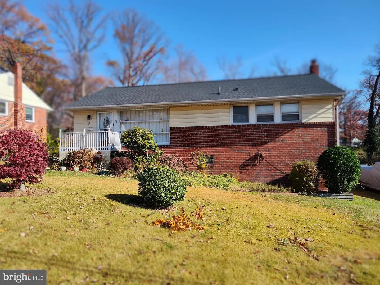 Washington Metro Area Real Estate | View 5811 89th Ave, basement | Listing