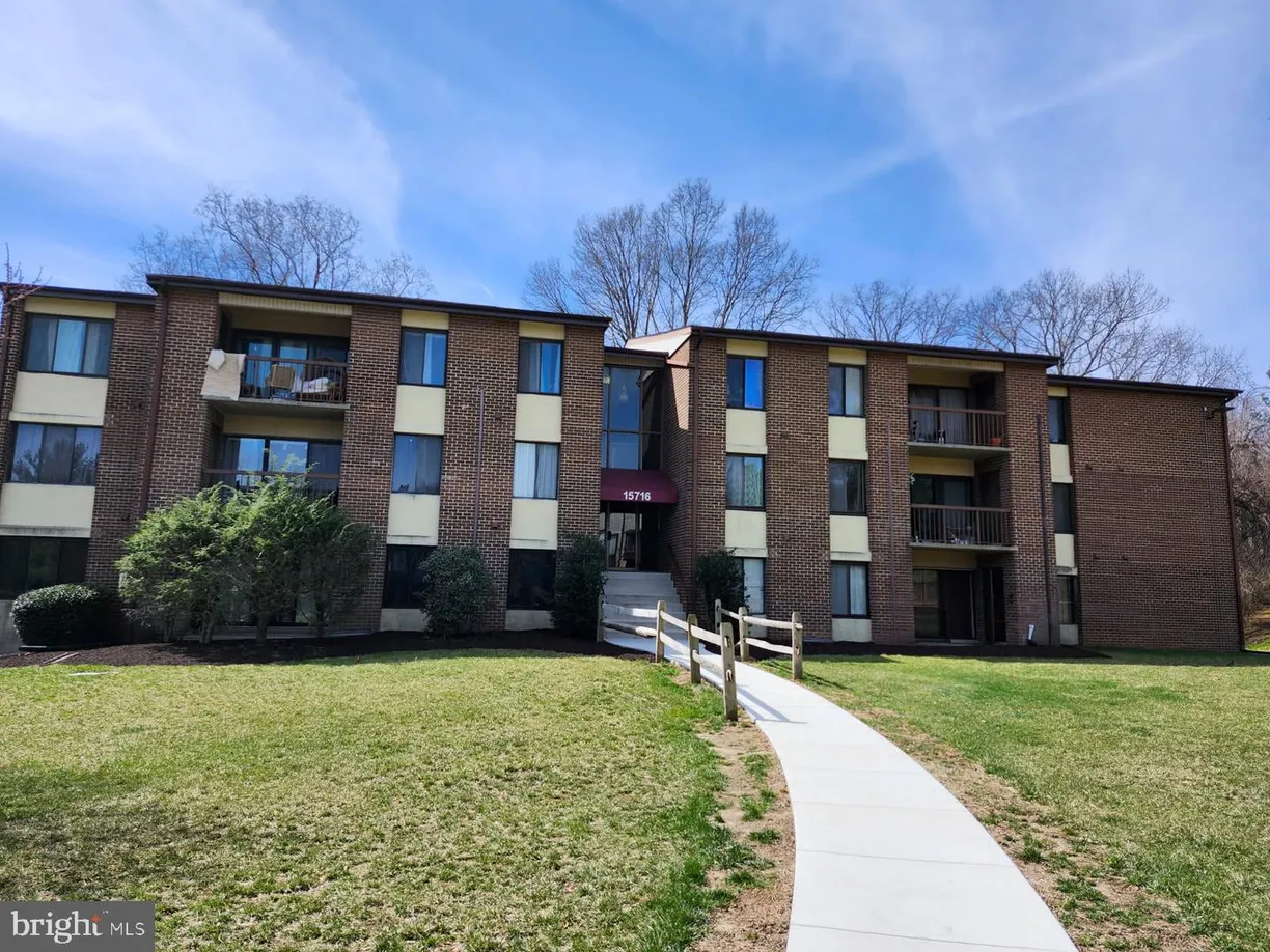Washington Metro Area Real Estate | View 15716 Dorset Rd, 101 | 1 Bed