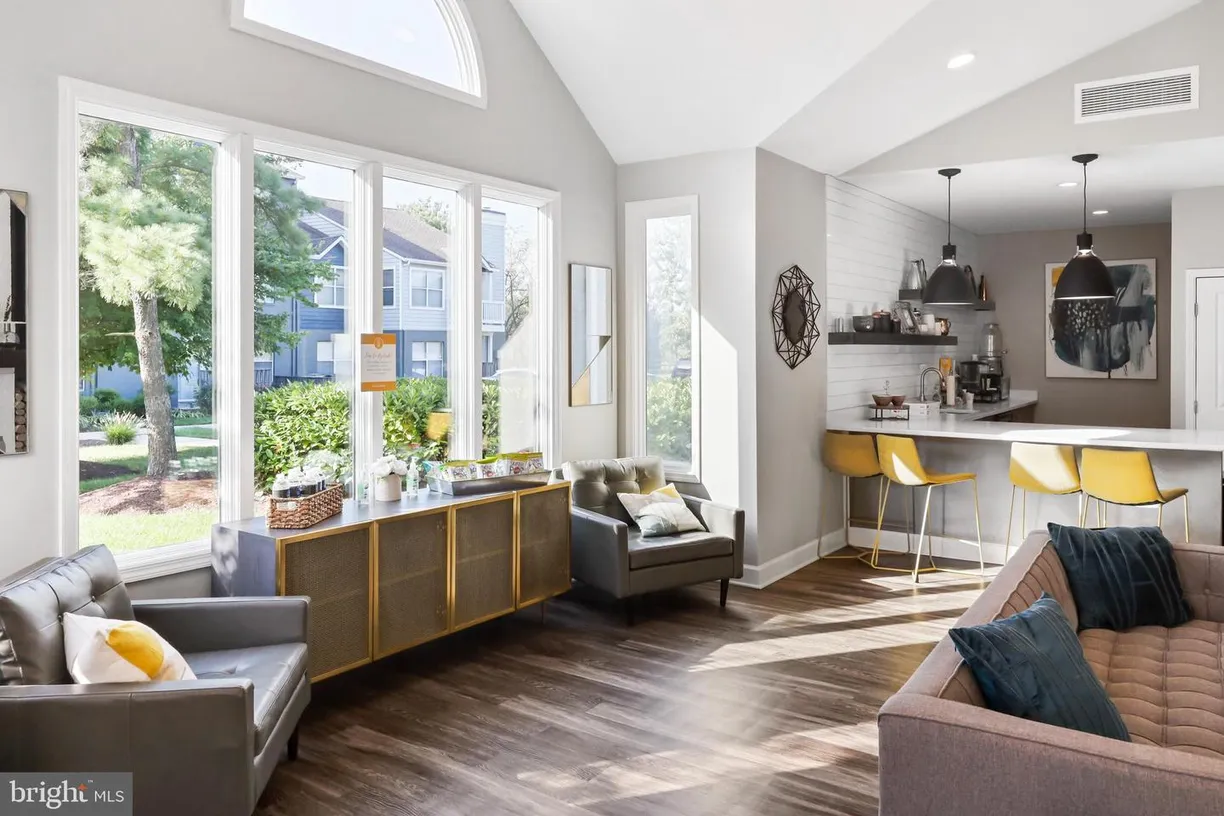 Washington Metro Area Real Estate | View 150 Steeple Chase Way, 2bed2bath | Listing