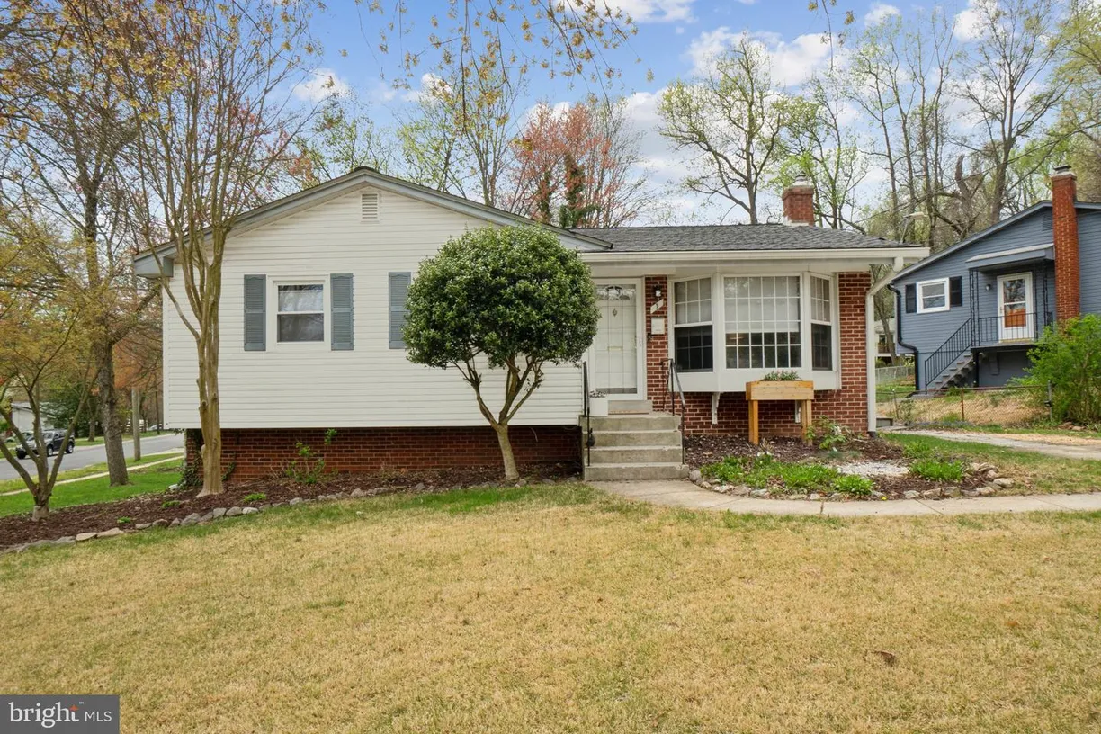 Washington Metro Area Real Estate | View 1 Orange Ct | 3 Beds, 1 Bath