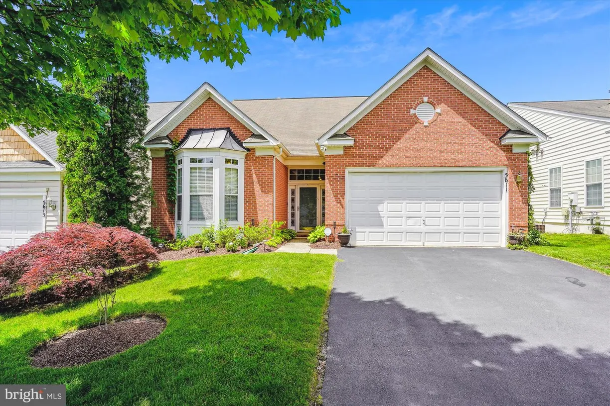Washington Metro Area Real Estate | View 5611 Havenwood Ct | 4 Beds, 3 Baths