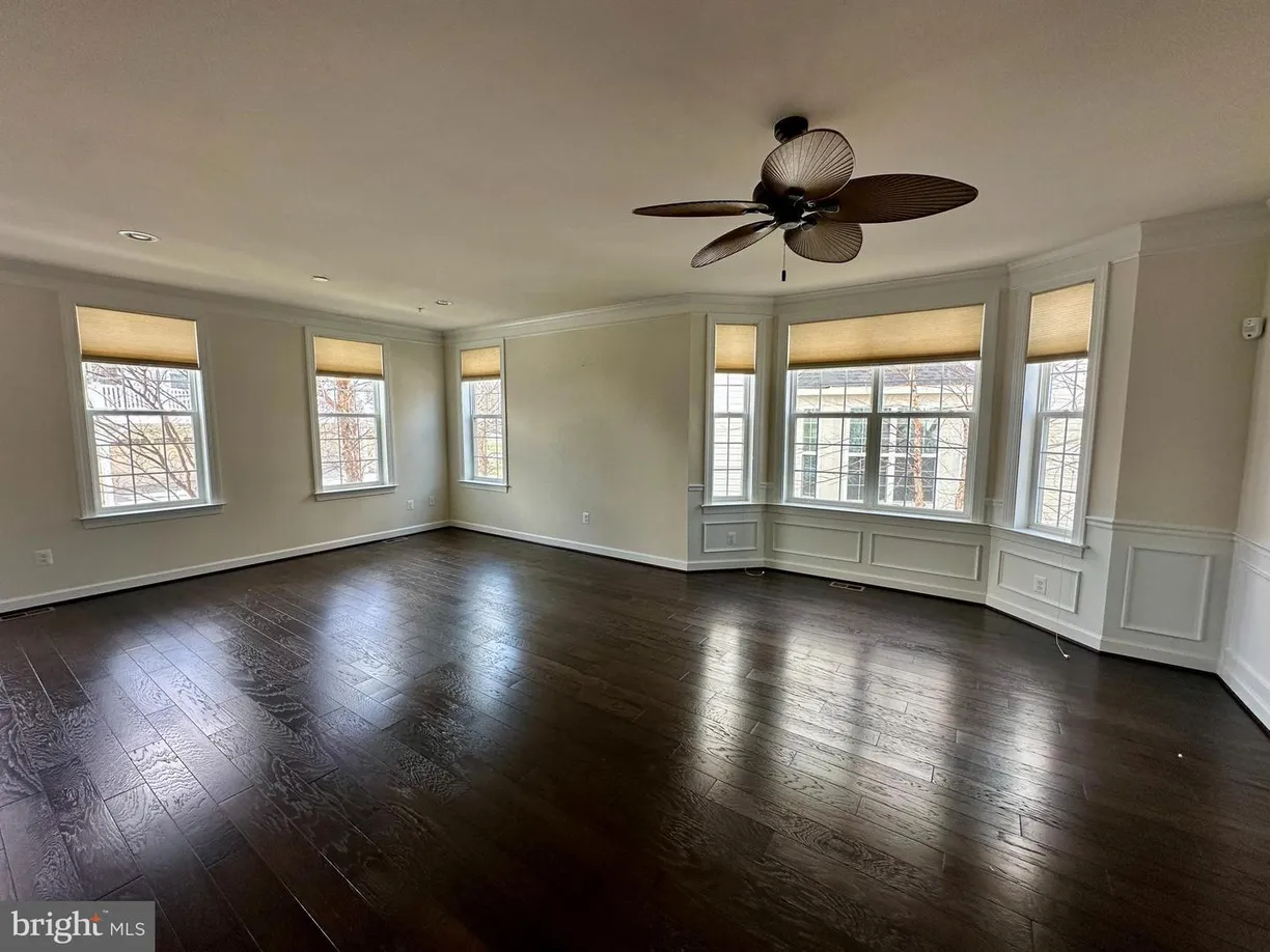Washington Metro Area Real Estate | View 2111 Garden Grove Ln | Listing