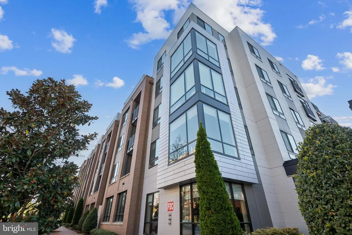 Washington Metro Area Real Estate | View 145 Riverhaven Dr, 256 | 1 Bed, 1 Bath