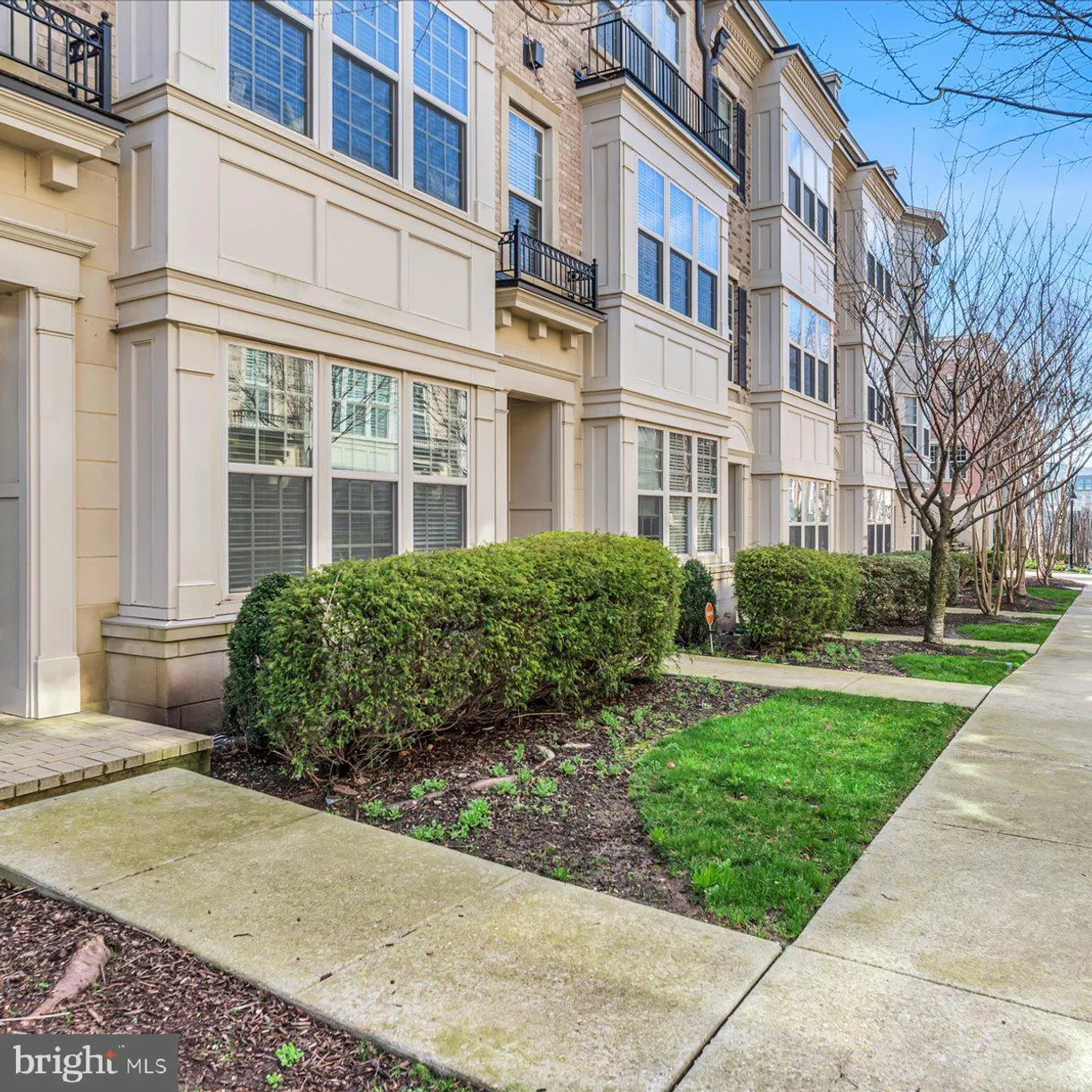 Washington Metro Area Real Estate | View 620 Overlook Park Dr, 86 | Listing