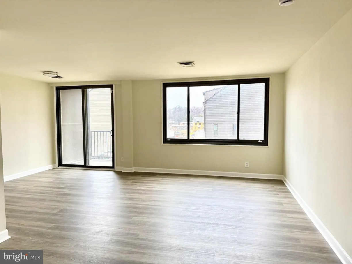 Washington Metro Area Real Estate | View 3450 Toledo Ter, 206 | 1 Bed, 1 Bath