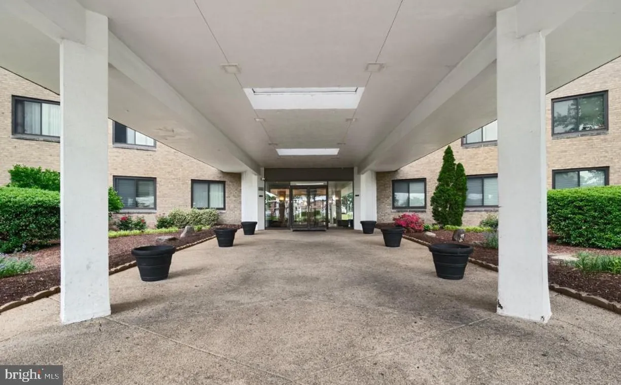 Washington Metro Area Real Estate | View 3450 Toledo Ter, 206 | Listing