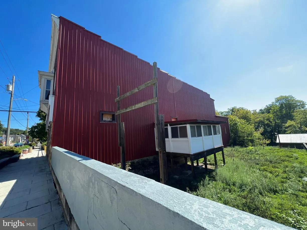 Washington Metro Area Real Estate | View 15-19 W Main St | Listing