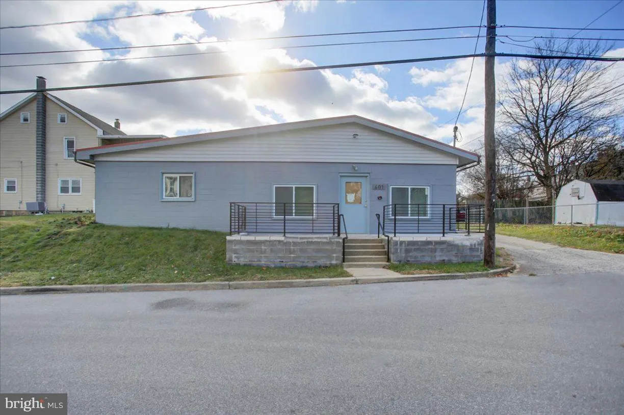 Washington Metro Area Real Estate | View 401 Center St